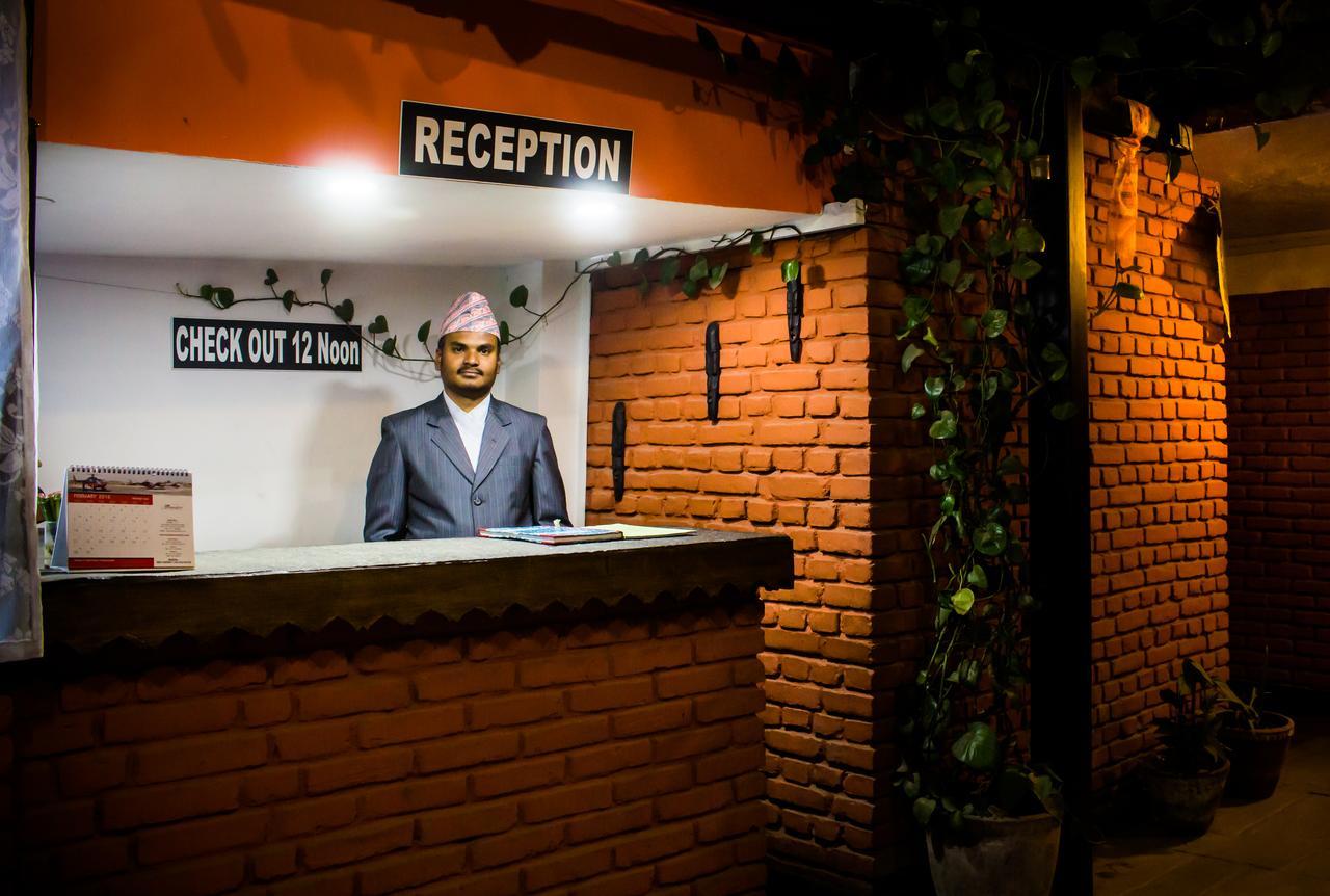 Bravo Hotel Kathmandu Buitenkant foto