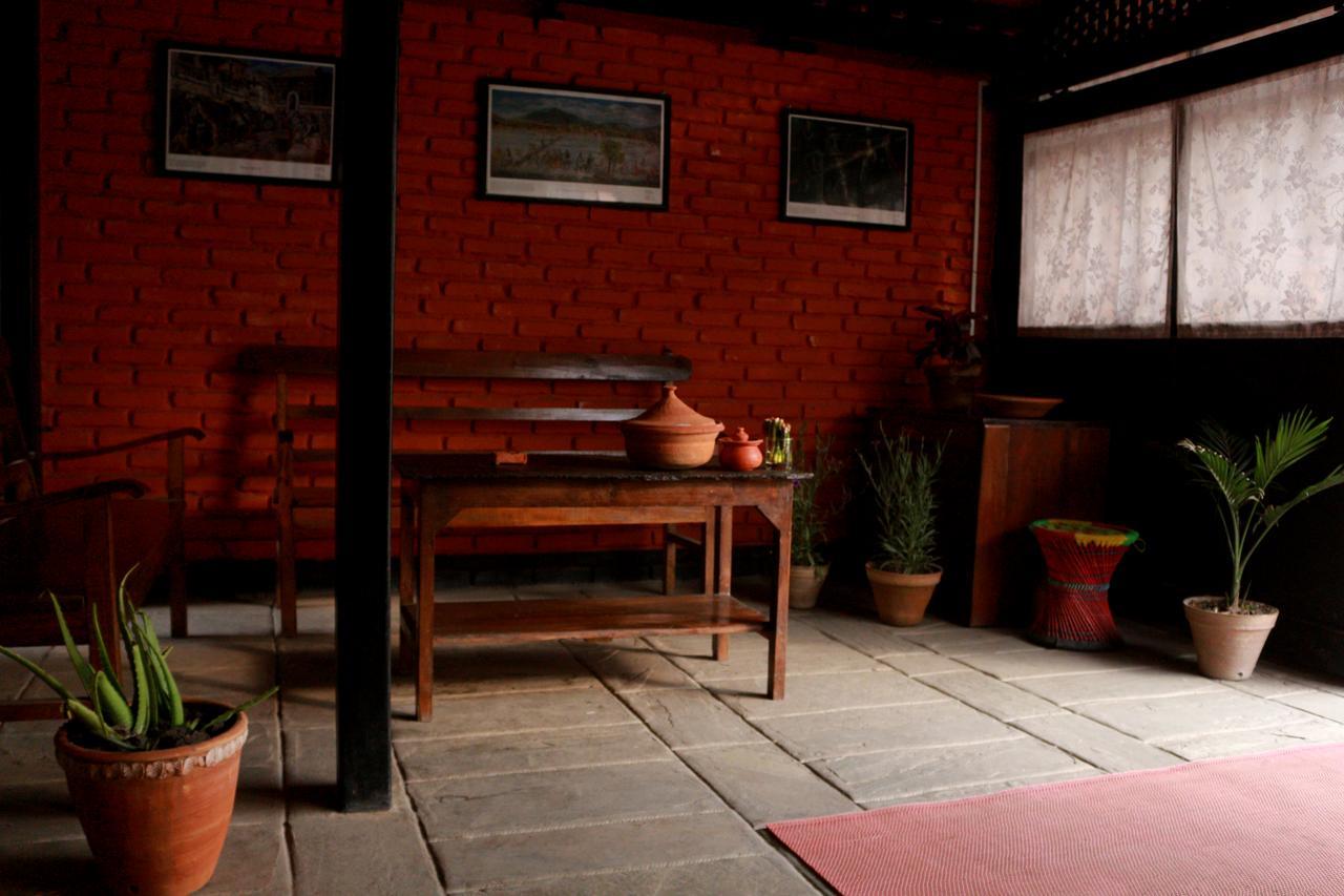 Bravo Hotel Kathmandu Buitenkant foto