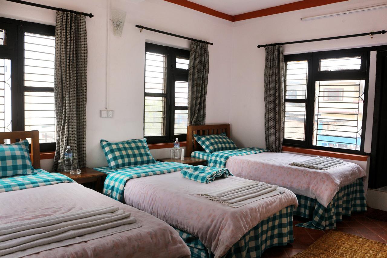 Bravo Hotel Kathmandu Buitenkant foto
