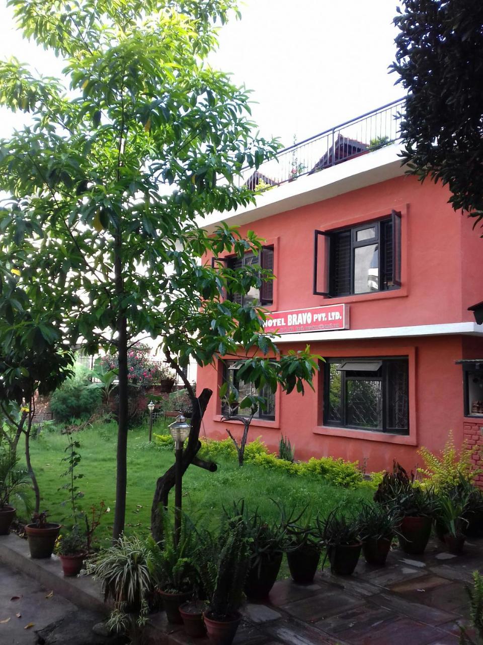 Bravo Hotel Kathmandu Buitenkant foto