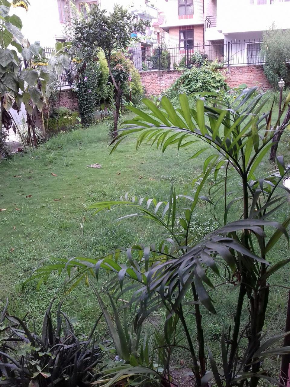 Bravo Hotel Kathmandu Buitenkant foto